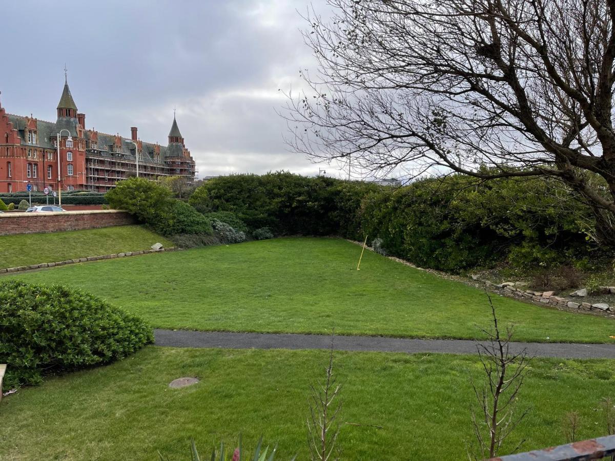 2 Bed Apartment Lakeside On The Promenade Southport Esterno foto
