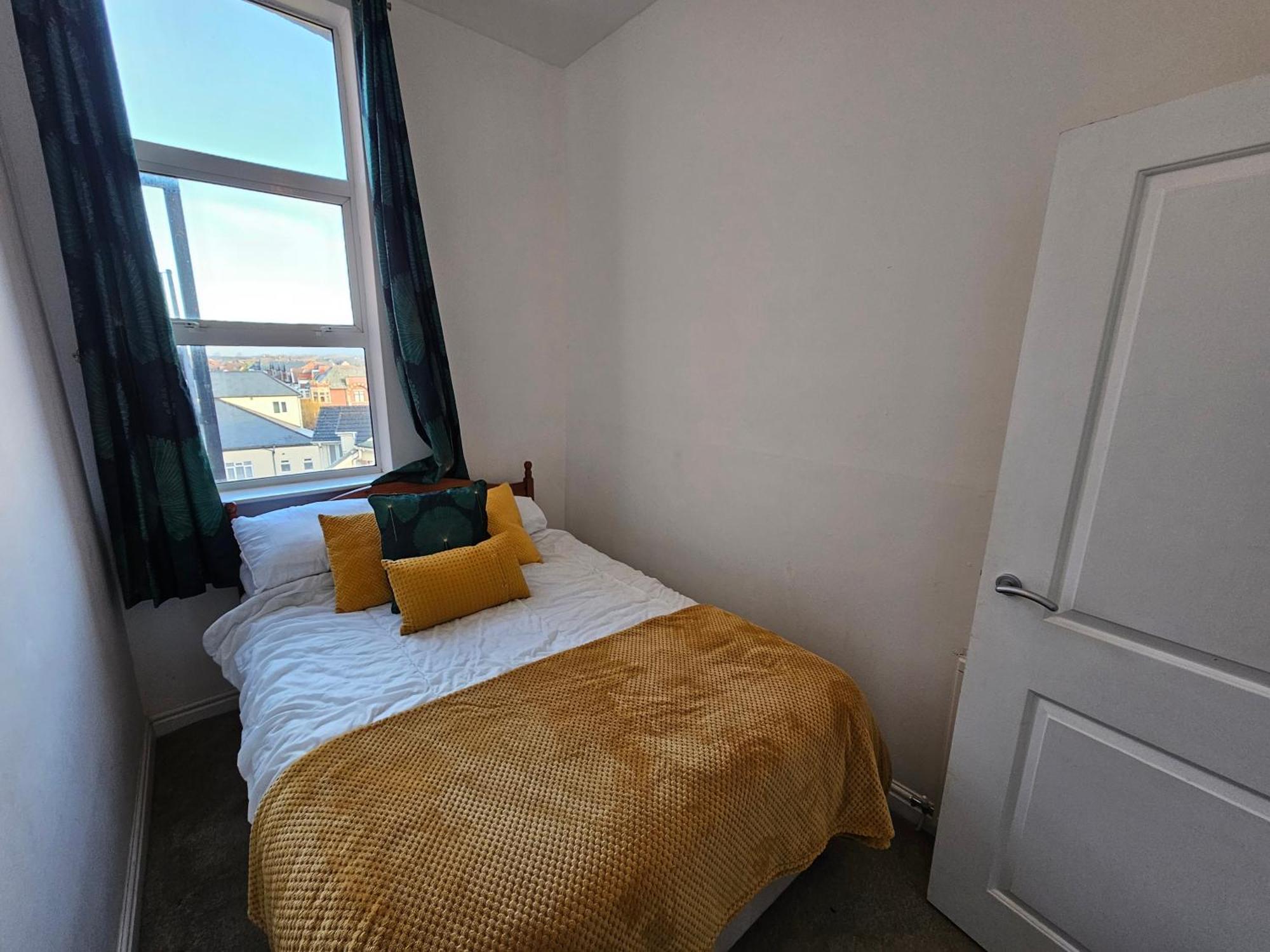 2 Bed Apartment Lakeside On The Promenade Southport Esterno foto