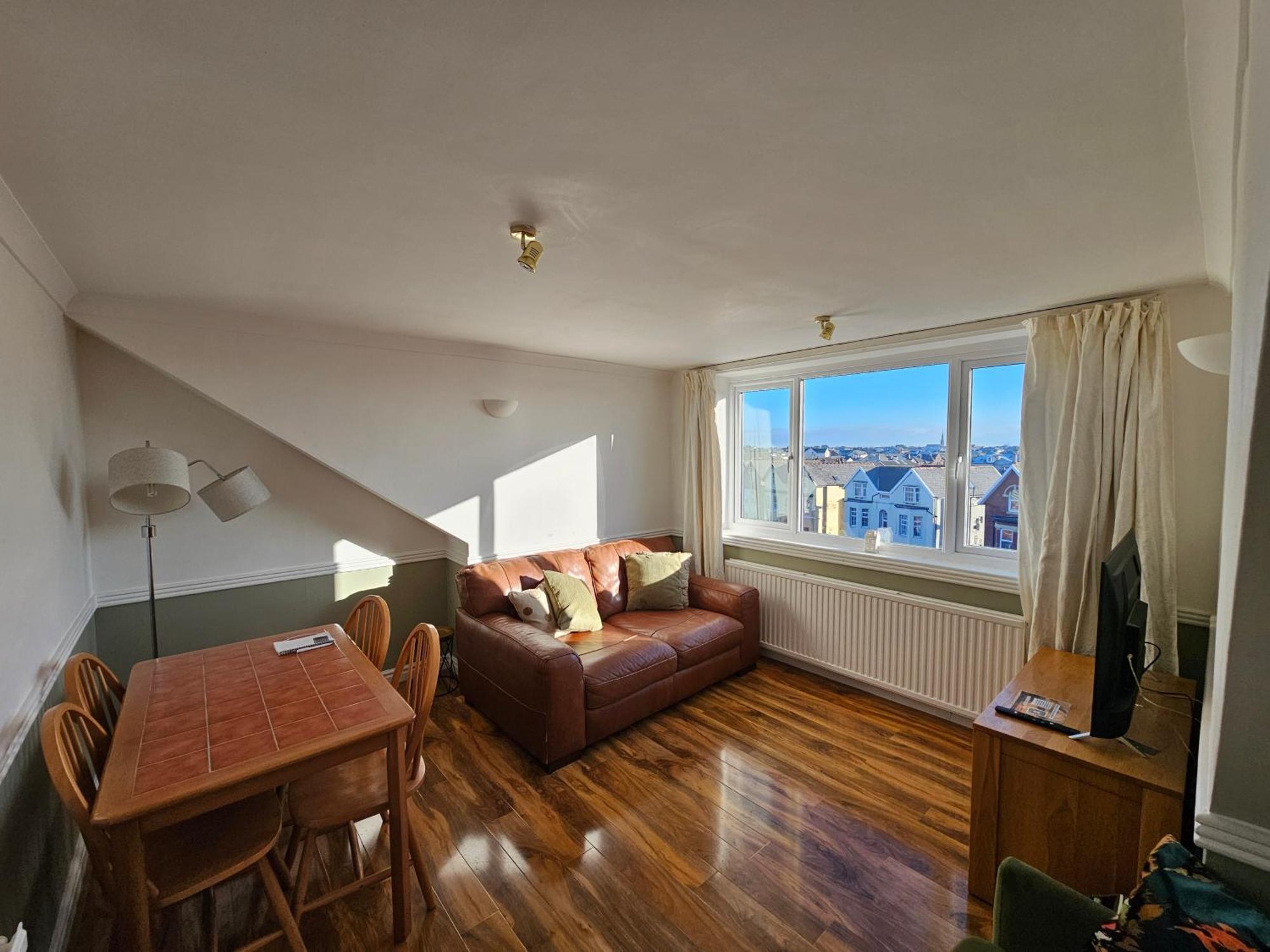 2 Bed Apartment Lakeside On The Promenade Southport Esterno foto