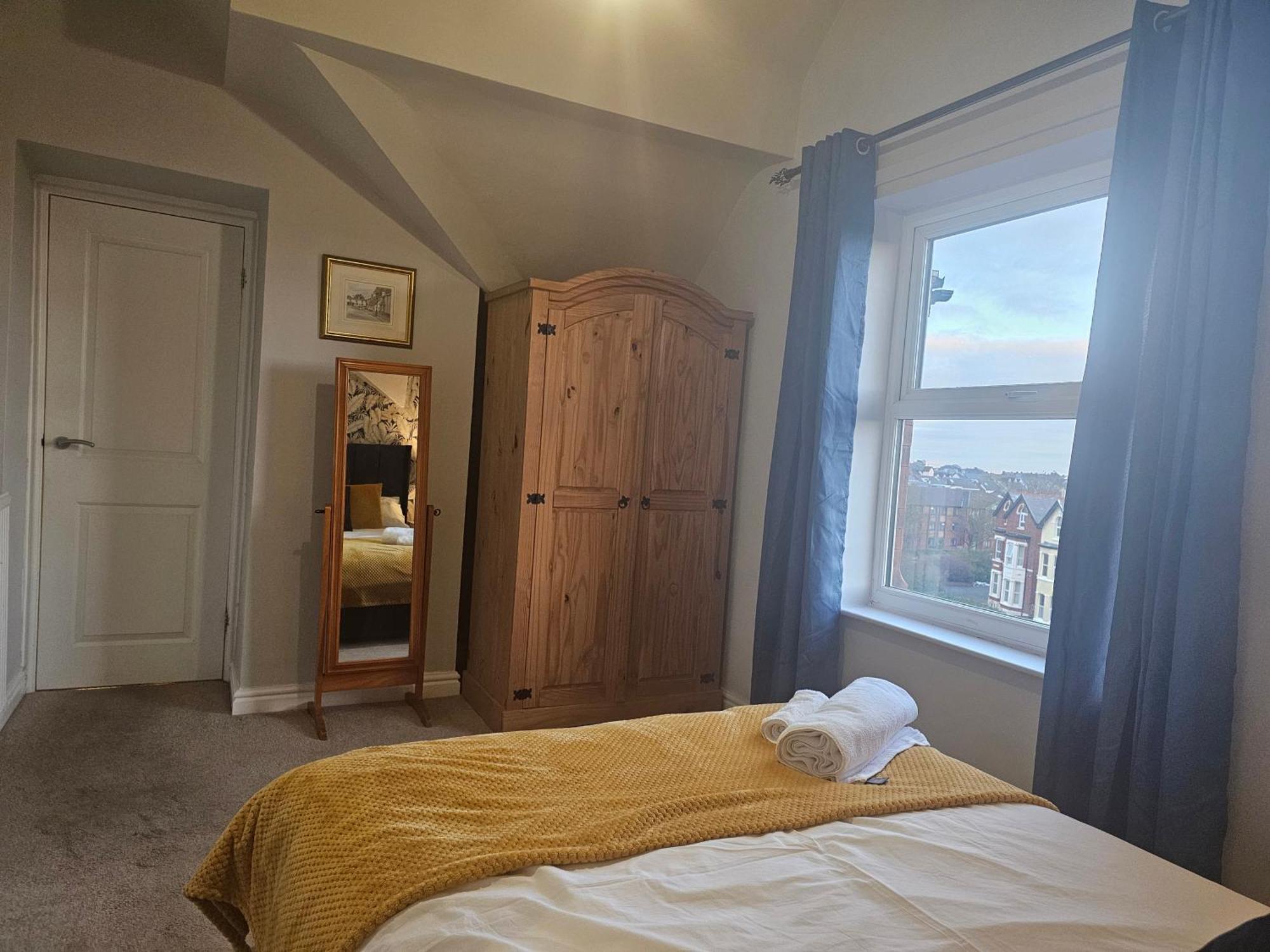 2 Bed Apartment Lakeside On The Promenade Southport Esterno foto
