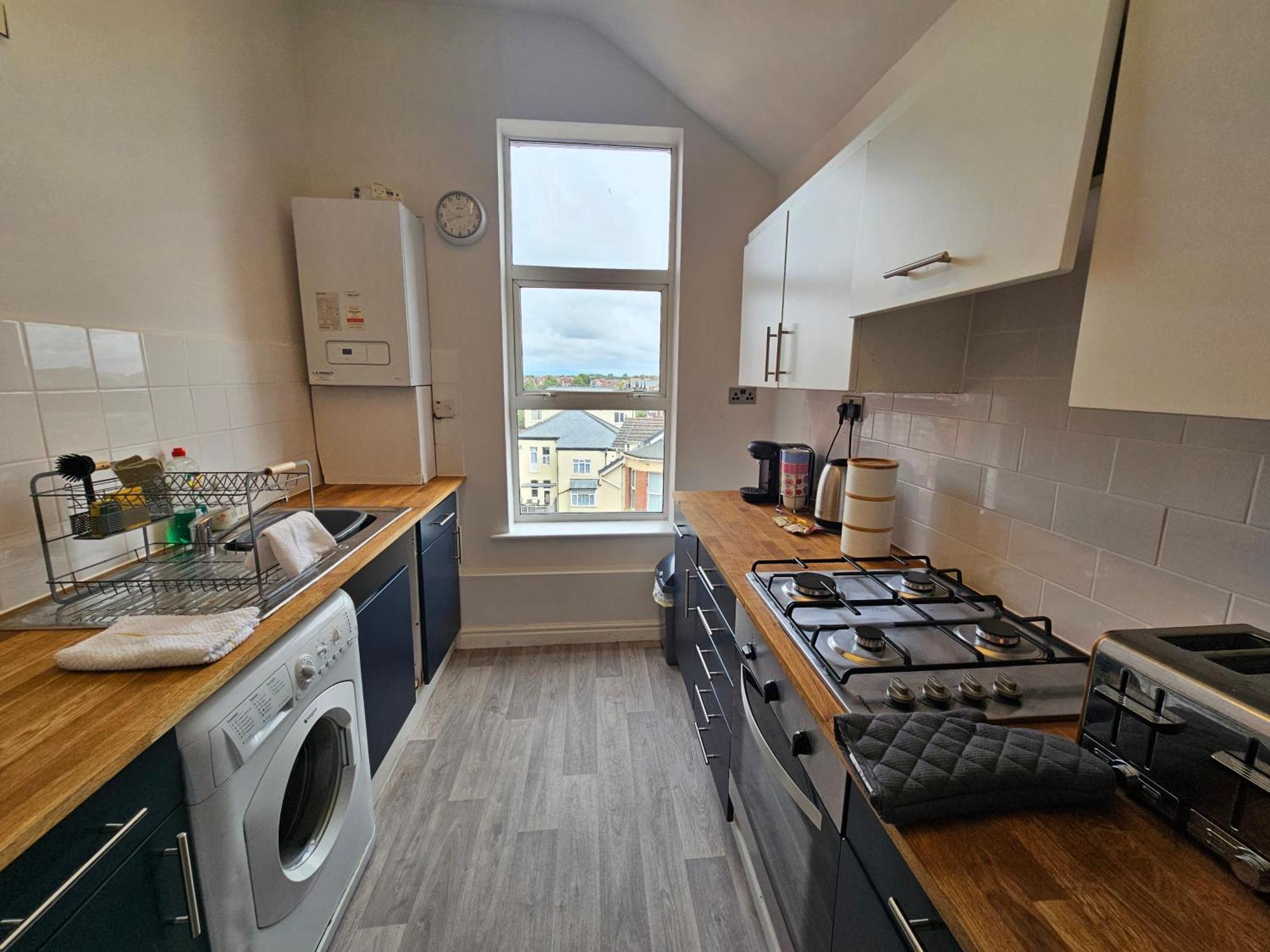 2 Bed Apartment Lakeside On The Promenade Southport Esterno foto